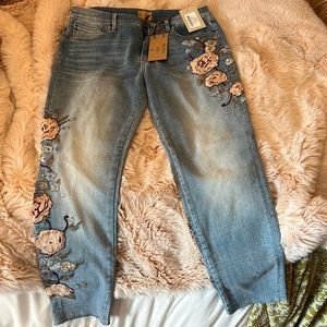 Sundance Catalog Driftwood Jackie Magnolia Jeans. BNWT Size 29
